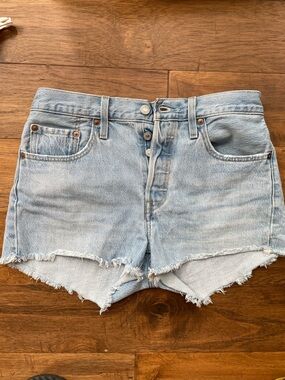 Levi’s Women’s 501 original shorts